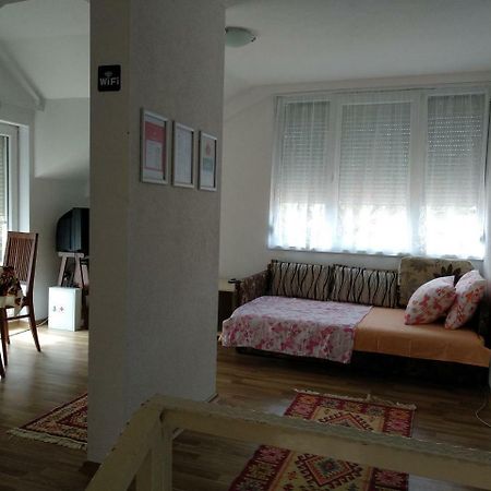 Family House Near Motorway 6 Guests 3 Bedrooms Veles Exteriér fotografie