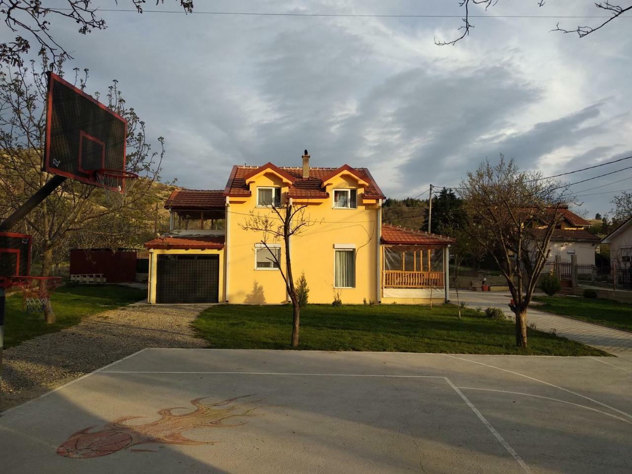Family House Near Motorway 6 Guests 3 Bedrooms Veles Exteriér fotografie